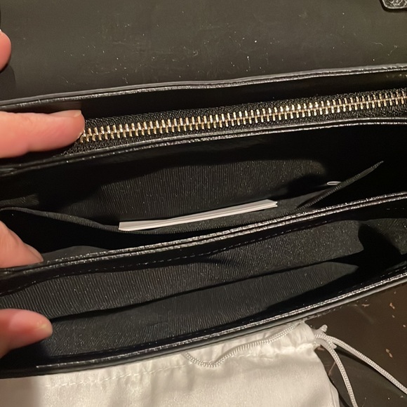 Furla mode is Italy - Picture 5 of 13